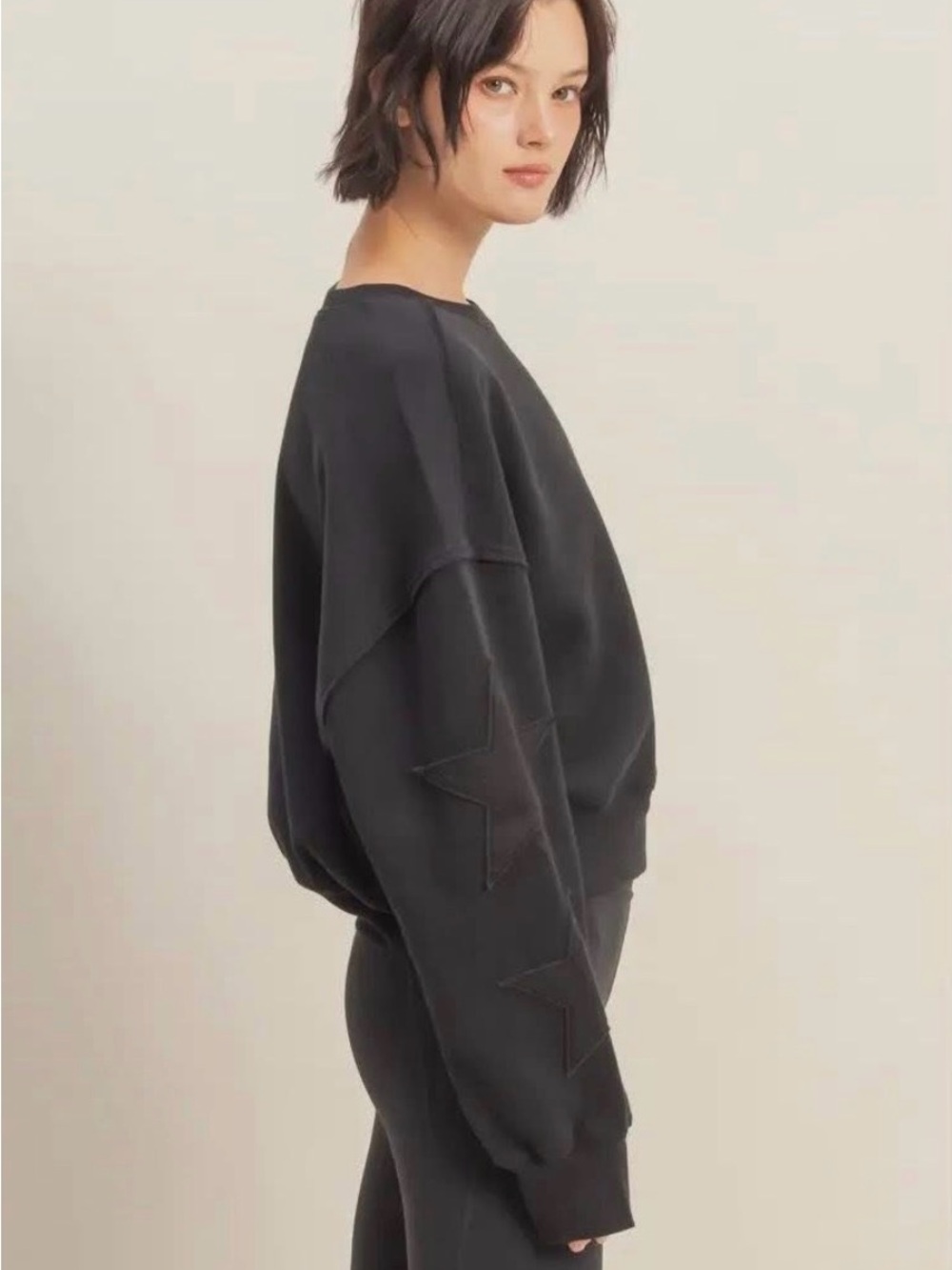 Double Zero Black Star-Appliqué Sweatshirt